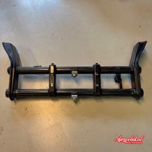 vooras(puma) in hoogte verstelbaar